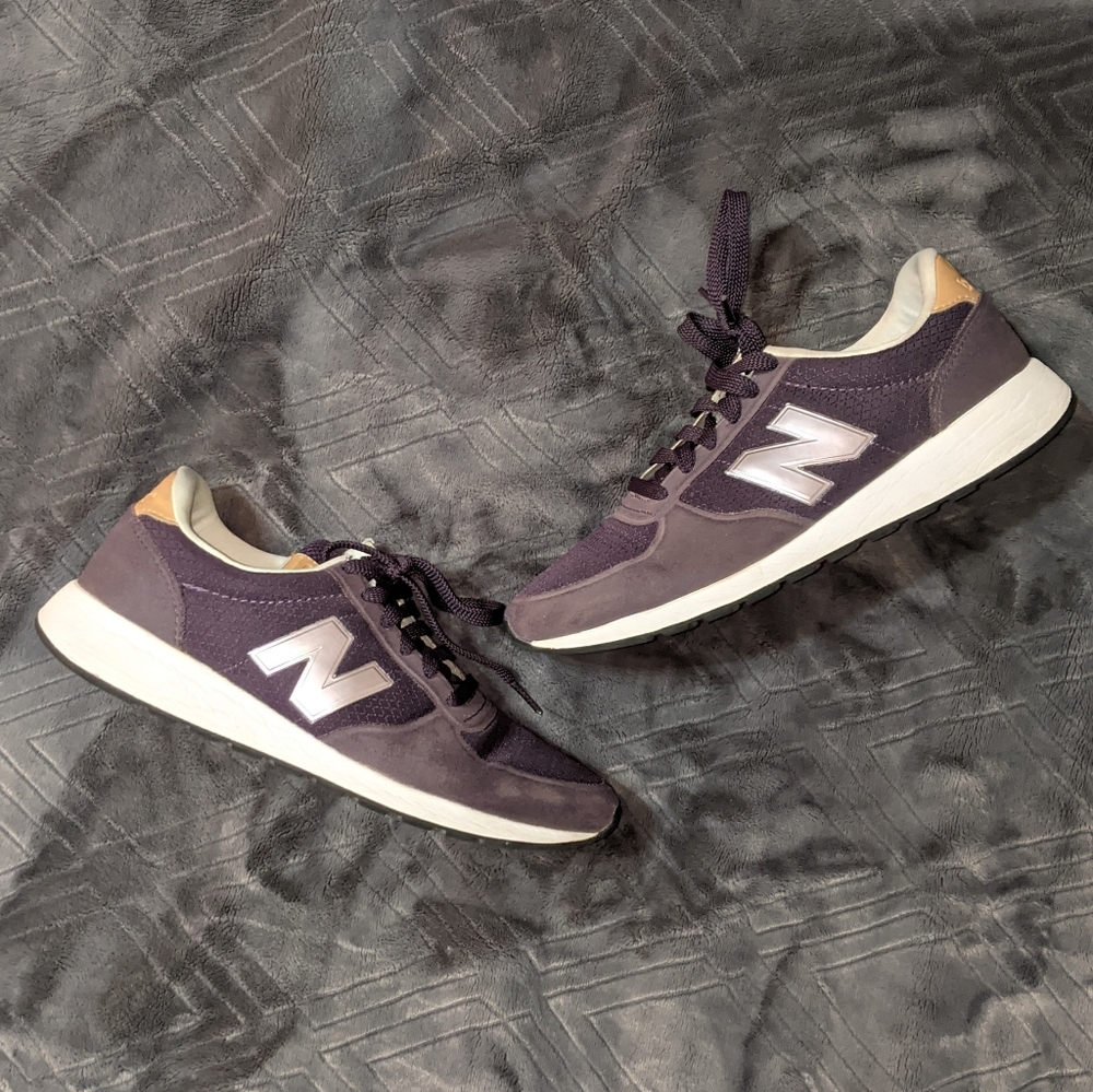 Women's New Balance Shoes - Picture 1 of 6